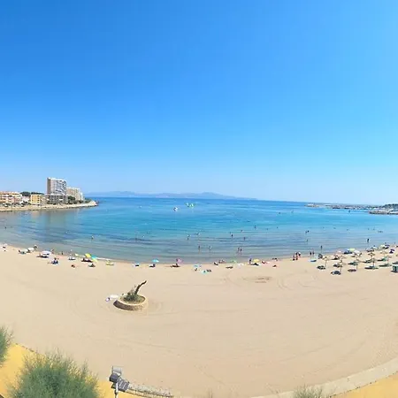 Celeste Frente Al Mar Apartmán L' Escala