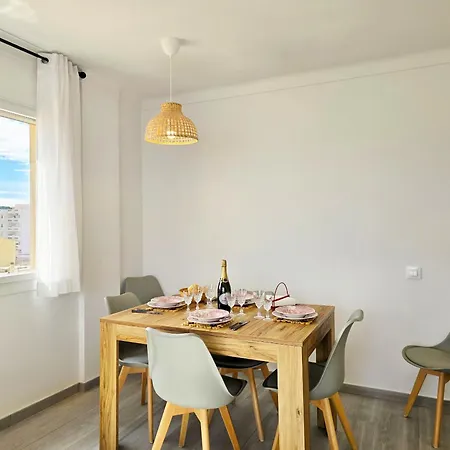 Апартаменты Celeste Frente Al Mar Ля Эскала